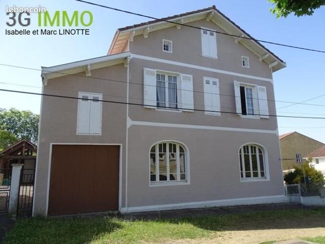 Maison 5 chambres, jardin, centre bourg