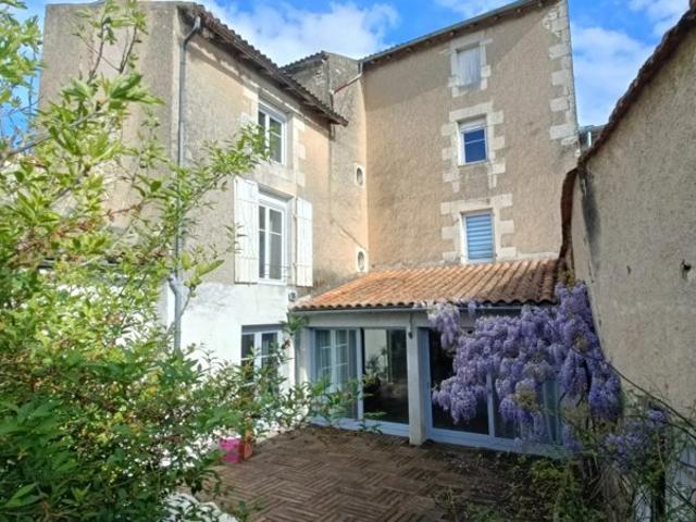 MAISON 5 CHAMBRES NEUVILLE CENTRE