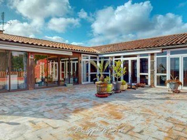 Maison 5 chambres, NIMES Languedoc Roussillon 30000 DLS87304899