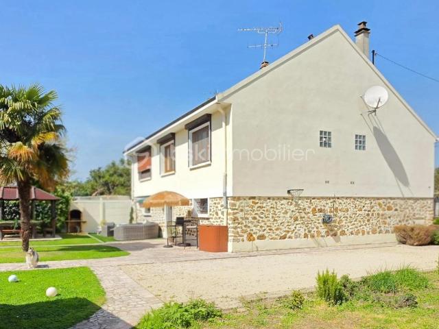 Maison 5 chambres sous sol 260m² terrain 299m² SUD METRO