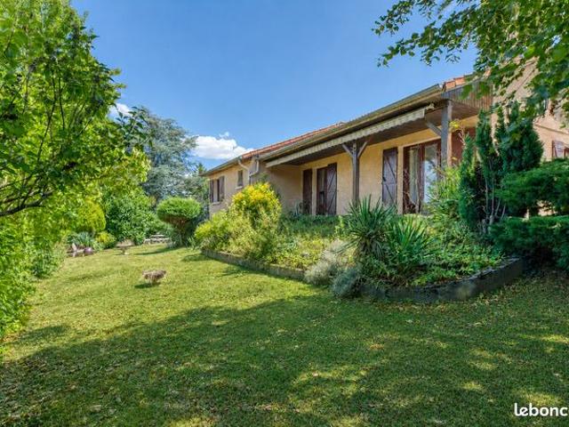 Maison 5 pièces 3 chambres
