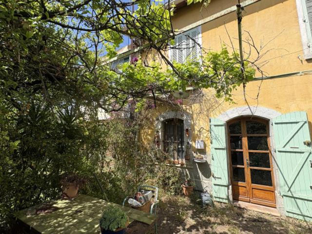 Maison 5 pièces, 3 chambres, cabanons Valbourdin