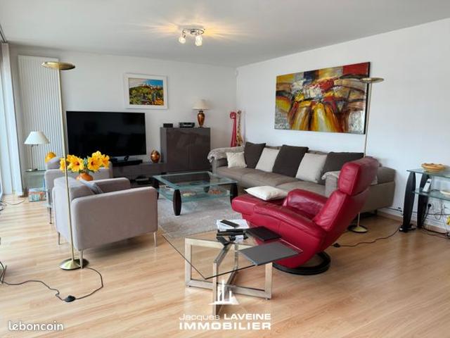 Maison 5 pièces 104 m²
