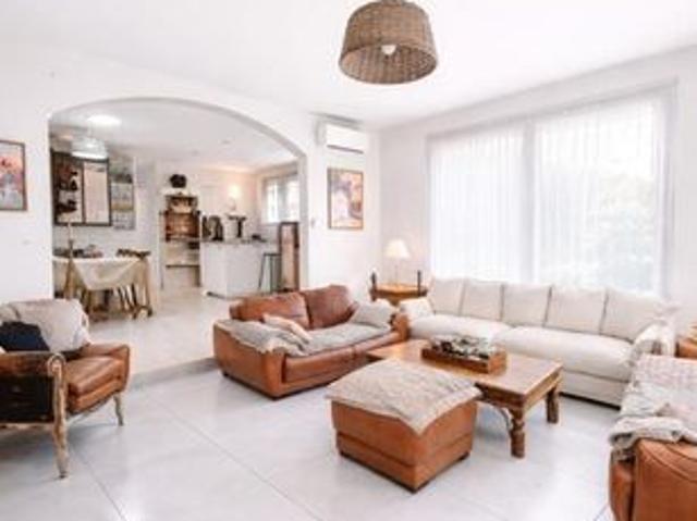 Maison 5 pièces 104 m²