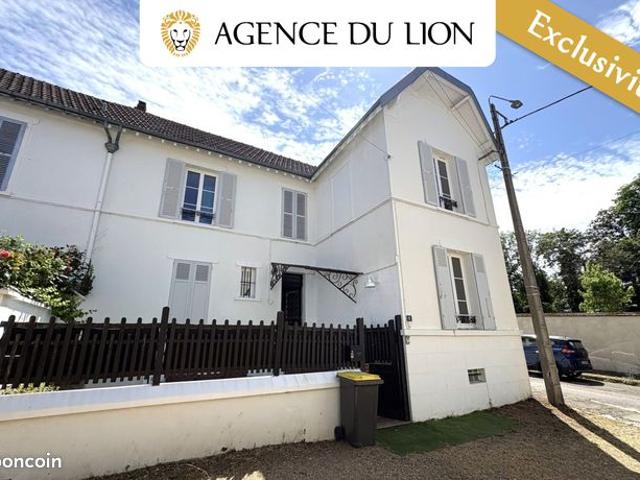 Maison 5 pièces 105 m²