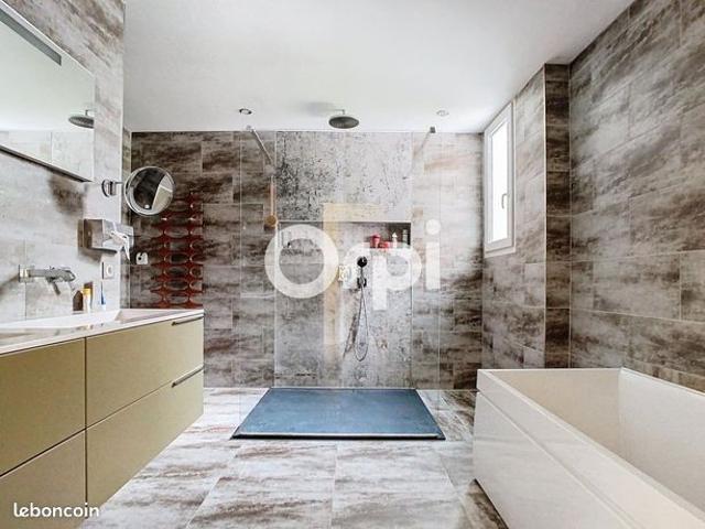 Maison 5 pièces 105 m²