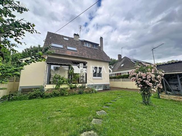 Maison 5 pièces 106 m²