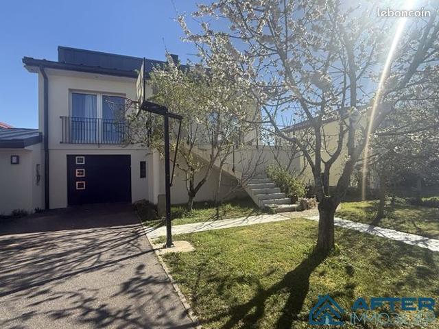 Maison 5 pièces 106 m²