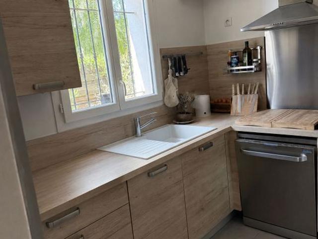 Maison 5 pièces, 106 m² à louer à Cuers 83390
