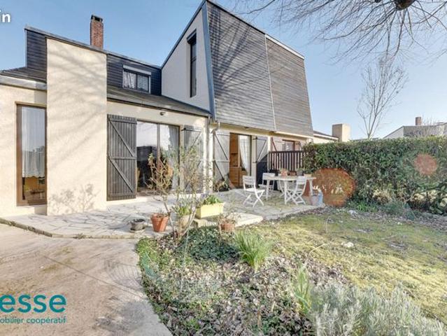 Maison 5 pièces 110 m²