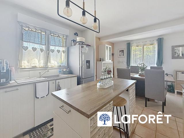 Maison 5 pièces, 109 m² à louer à L'Isle d'Abeau 38080