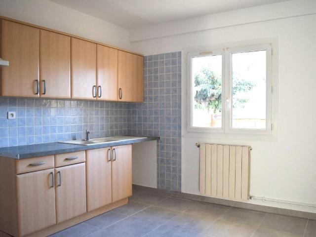 Maison 5 pièces, 109 m² à louer à Saint Nazaire d'Aude 11120