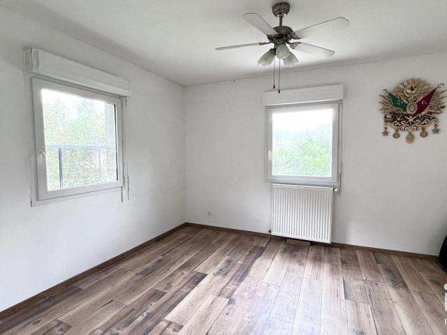 Maison 5 pièces, 109 m² à louer à Valserhône 01200