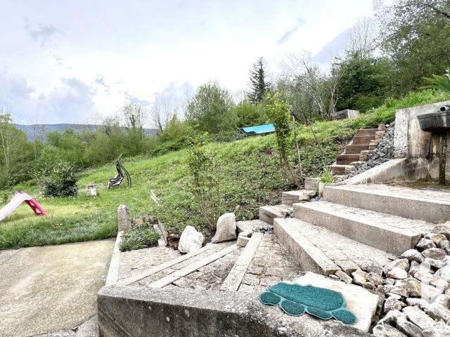 Maison 5 pièces, 109 m² à louer à Valserhône 01200