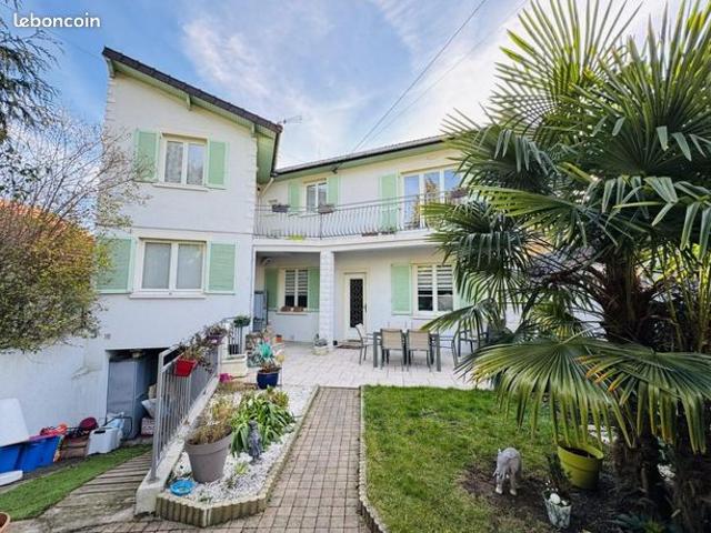 Maison 5 pièces 100 m²