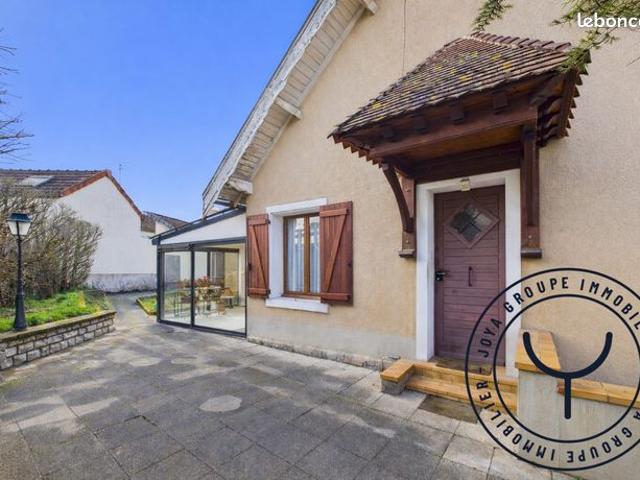Maison 5 pièces 100 m²