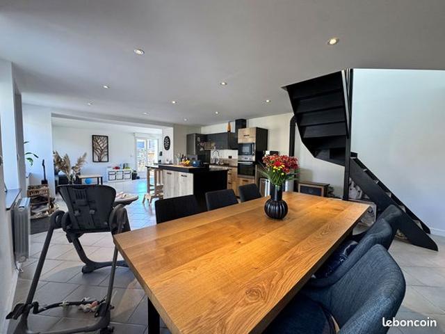 Maison 5 pièces 100 m²