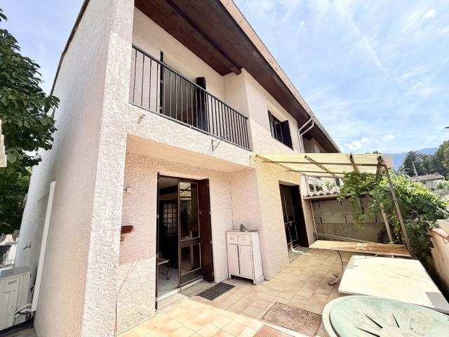 Maison 5 pièces 100 m²