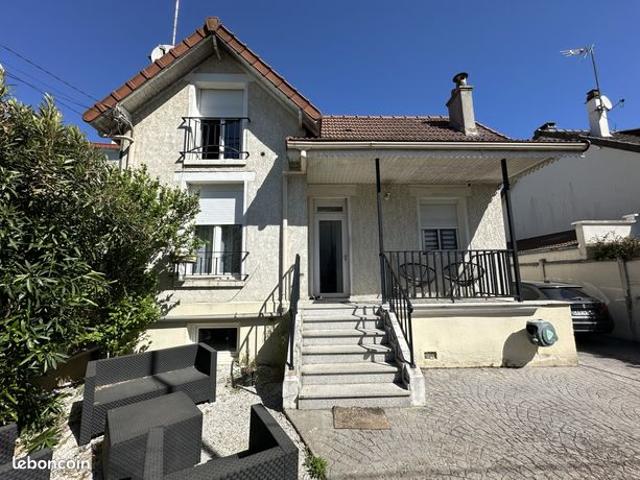 Maison 5 pièces 100 m²
