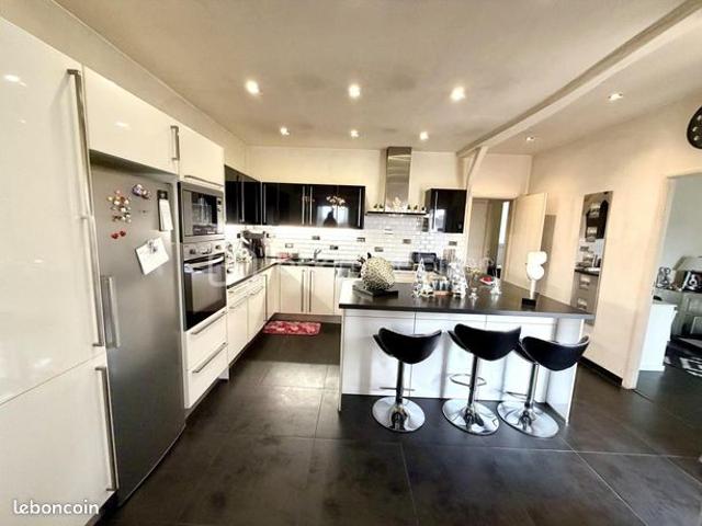 Maison 5 pièces 100 m²