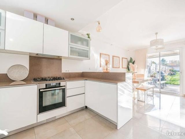 Maison 5 pièces 100 m²