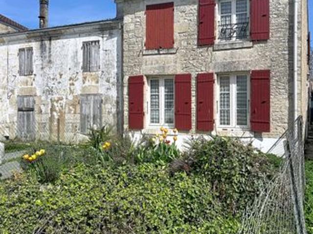 Maison 5 pièces 270 m²
