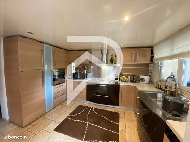 Maison 5 pièces 100 m²