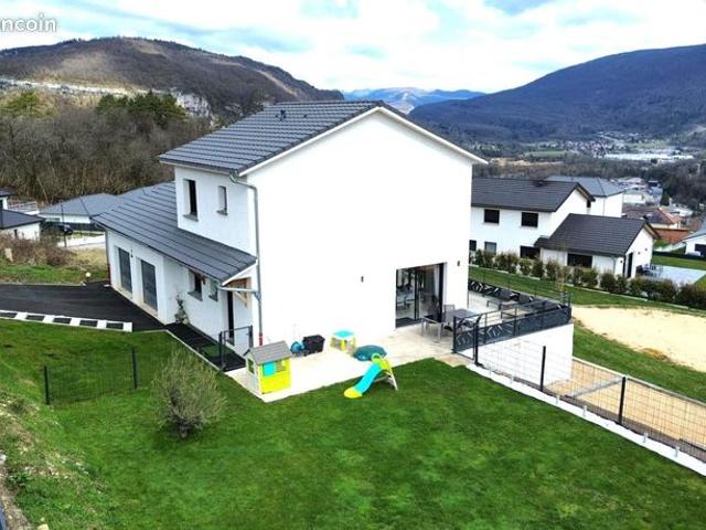 Maison 5 pièces 100 m²