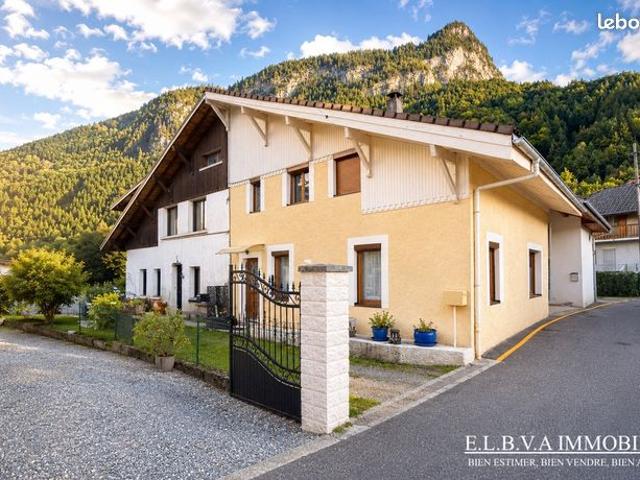 Maison 5 pièces 100 m²