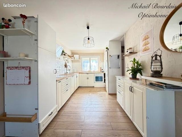 Maison 5 pièces 100 m²