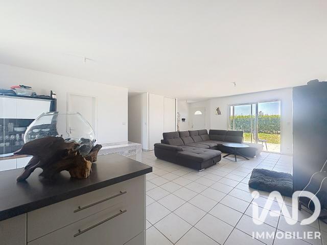 Maison 5 pièces, 100 m² à louer à Fichous Riumayou 64410