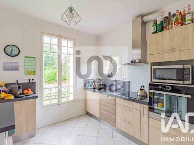 Maison 5 pièces, 100 m² à louer à Le Vésinet 78110