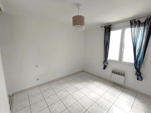 Maison 5 pièces, 100 m² à louer à Sauvian 34410
