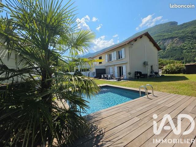 Maison 5 pièces 101 m²