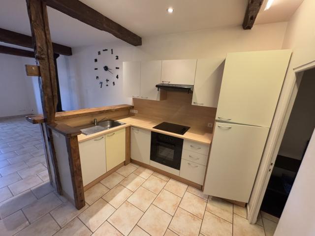 Maison 5 pièces, 101 m² à louer à Montdragon 81440