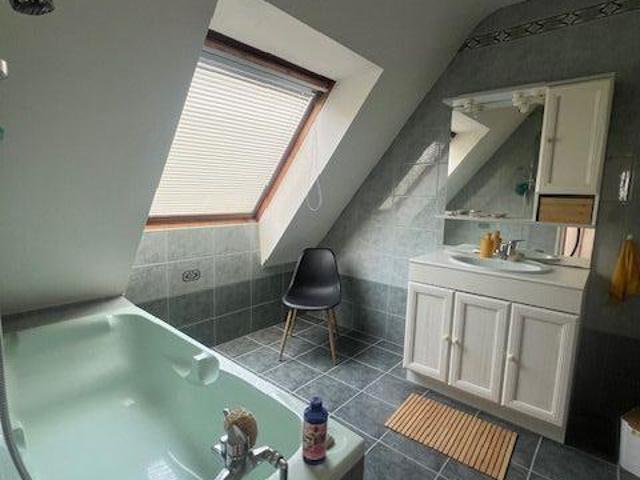 Maison 5 pièces, 101 m² à louer à Plouarzel 29810