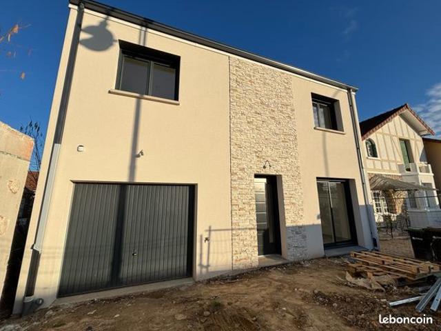 Maison 5 pièces 102 m²