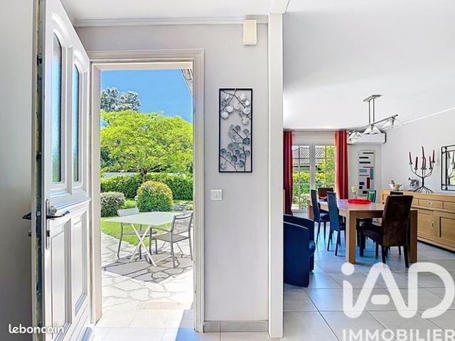 Maison 5 pièces 102 m²