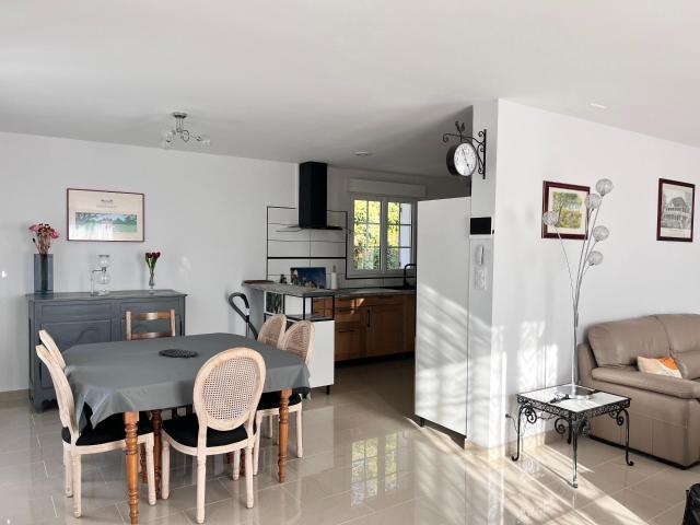 Maison 5 pièces, 102 m² à louer à Noyers sur Cher 41140