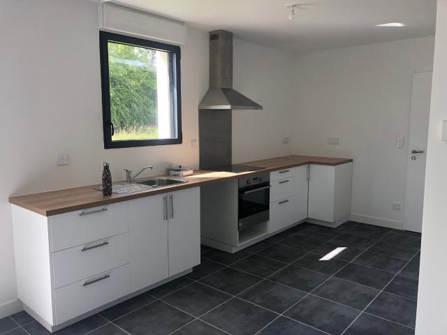 Maison 5 pièces, 102 m² à louer à Saint Étienne de Montluc 44360