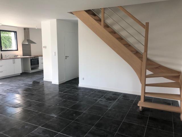 Maison 5 pièces, 102 m² à louer à Saint Étienne de Montluc 44360