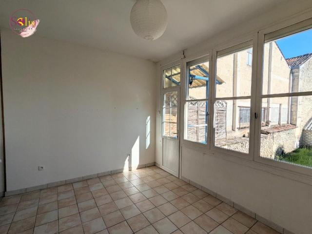Maison 5 pièces, 103 m² à louer à Cognac 16100