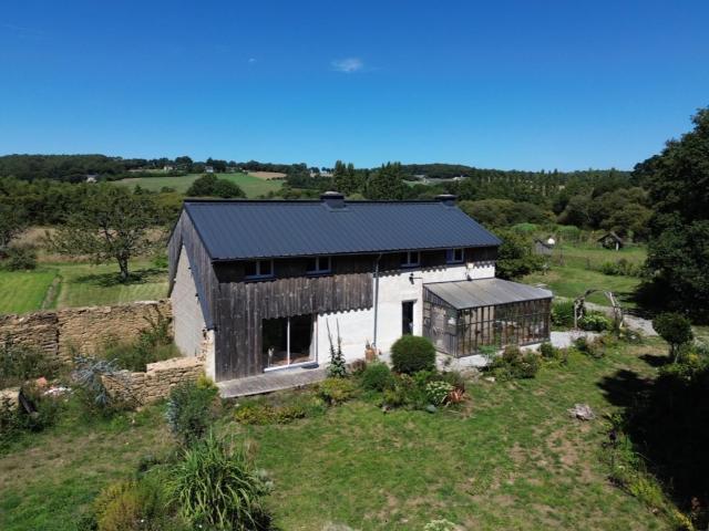 Maison 5 pièces 10.000 m2 terrain