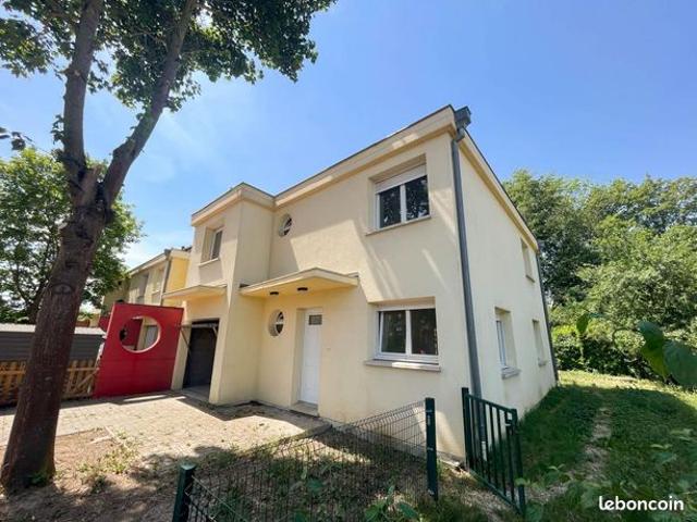 Maison 5 pièces 115 m²
