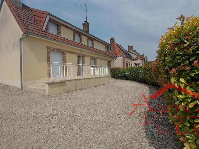 Maison 5 pièces, 115 m² à louer à Anglure 51260