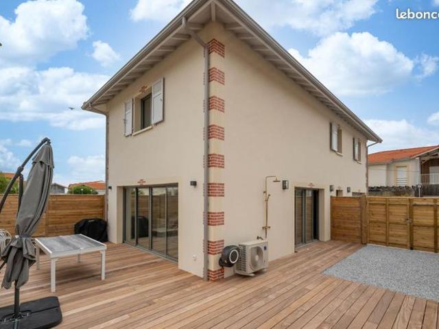 Maison 5 pièces 117 m²