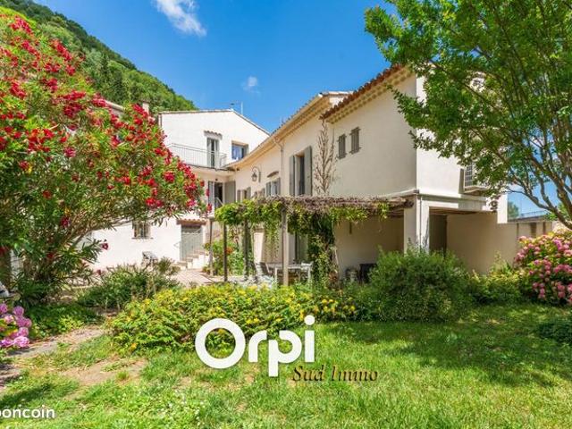 Maison 5 pièces 117 m²