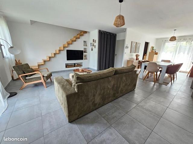Maison 5 pièces 117 m²