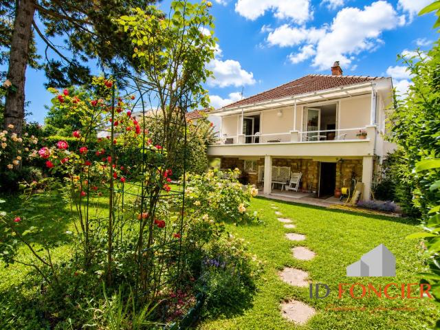 Maison 5 pièces 110 m²