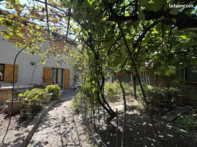 Maison 5 pièces 110 m²